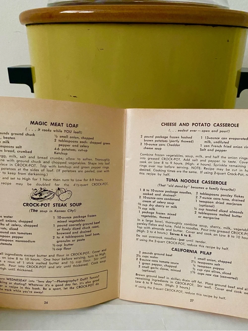 Vintage Rival Crock-Pot Harvest Gold Slow Cooker. 3.5 Qt.